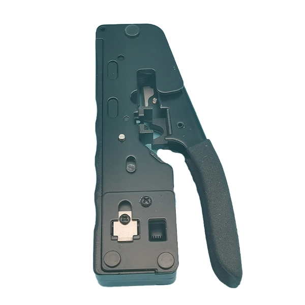 How to turn off the power switch in the distribution box